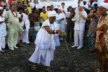 Candomble üyeleri protesto ediyor