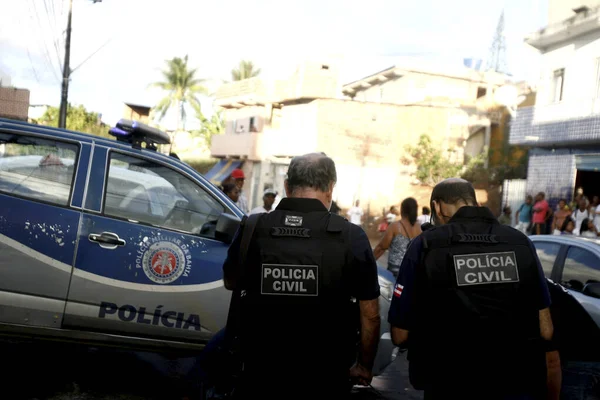 Adam Salvador 'da öldürüldü.