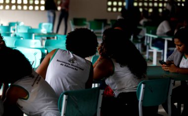 Belediye devlet okulu sınıfı