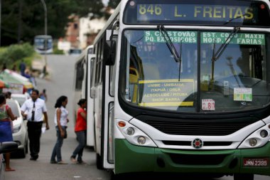 Salvador 'daki Lapa İstasyonu yolcuları
