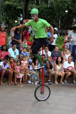 Sirk sanatçısı sunum yaptı