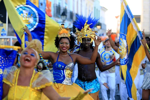 Salvador karnavalındaki samba okulu. — Stok fotoğraf