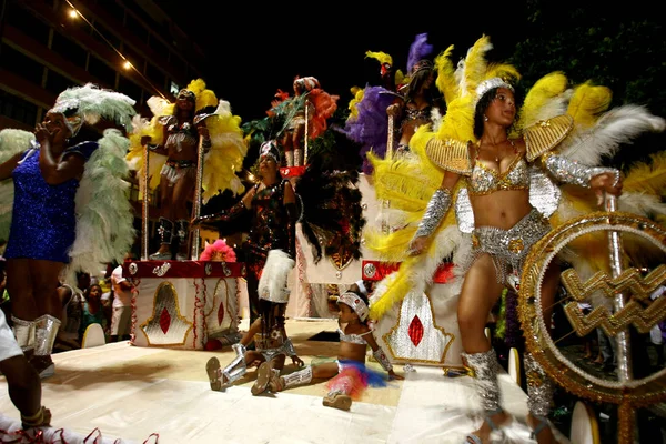 Escuela de samba en el carnaval de ilheus —  Fotos de Stock