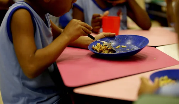 Makanan sekolah umum di bahia — Stok Foto