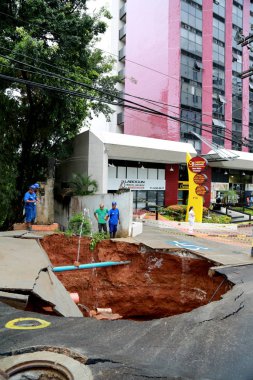 Yağmur kanalizasyon aksamasına neden olur
