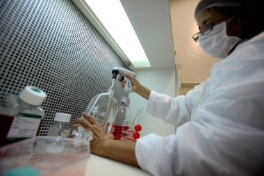 üniversite araştırma laboratuvarı