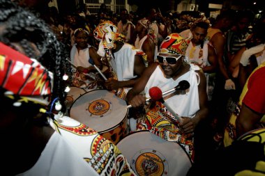 Salvador 'daki il aiye bloğundan ayrılıyorum.