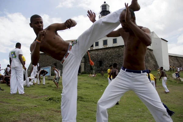 Capoeiristas em El Salvador — Fotografia de Stock