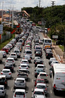 congestion of vehicles in salvador