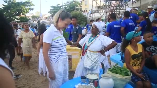 Salvador Bahia Brasil Fevereiro 2020 Apoiantes Simpatizantes Candomble Cumprimentam Iemanja — Vídeo de Stock