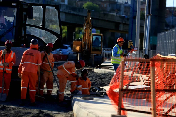 Salvador Bahia Brasil Setembro 2015 Trabalhadores São Vistos Trabalhando Construção — Fotografia de Stock