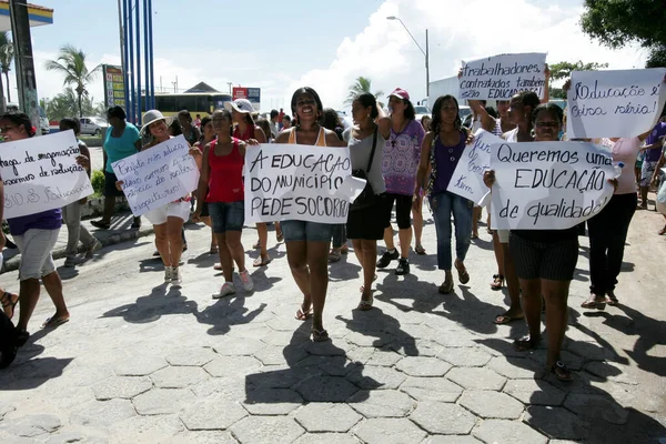 santa cruz cabralia, bahia / brazil - march 23, 2011: protests of teachers on strike from the municipal network of the city of Santa Cruz Cabralia.