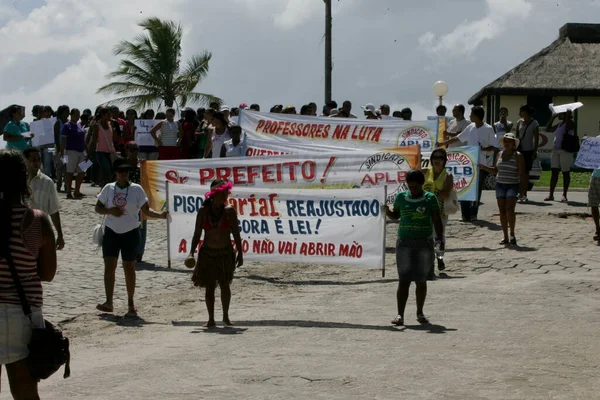 santa cruz cabralia, bahia / brazil - march 23, 2011: protests of teachers on strike from the municipal network of the city of Santa Cruz Cabralia.
