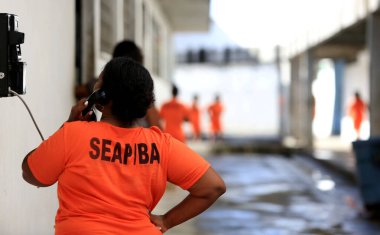 Salvador, Bahia / Brezilya - 25 Temmuz 2016: Salvador Kadın Cezaevi 'nden tutuklular cezaevi biriminde görüldü.