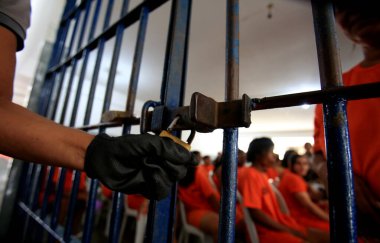 Salvador, Bahia / Brezilya - 25 Temmuz 2016: Salvador Kadın Cezaevi 'nden tutuklular cezaevi biriminde görüldü.