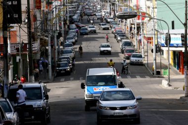 Itabuna, Bahia / Brezilya - 2 Ocak 2012: Itabuna şehir merkezindeki Avenida Cinquentenario manzarası.