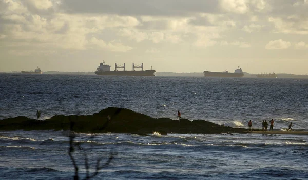 Salvador Bahia Brazil Agsto 2014 Fartyg Ankrade Todos Santos Bay — Stockfoto