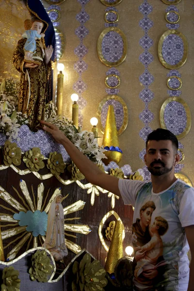 Salvador Bahia Brasil Junho 2019 Devoto Santo Antônio Prepara Altar — Fotografia de Stock