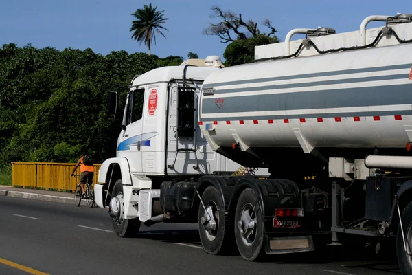 Salvador Bahia Brazilsko Srpna 2006 Nákladní Vůz Projíždí Dálnici 324 — Stock fotografie