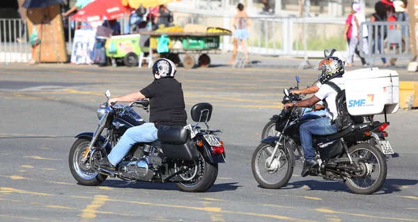 Salvador Bahia Brésil Août 2018 Des Motocyclistes Circulent Dans Les — Photo