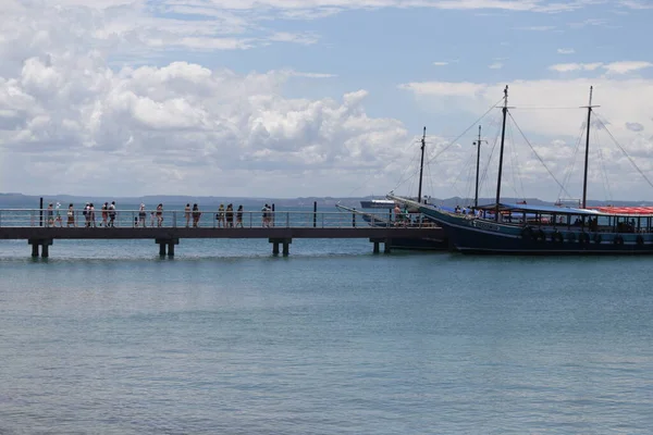 Salvador Bahia Brasil Janeiro 2019 Passageiros São Vistos Cais Ilha — Fotografia de Stock