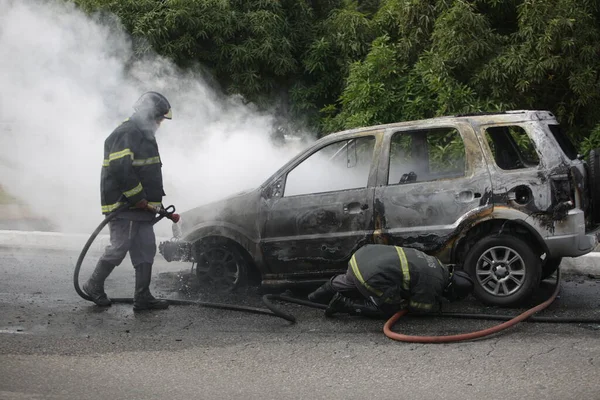 Salvador Bahia Brazil July 2017 Firefighters Put Out Fire Incendiary — Stock Photo, Image