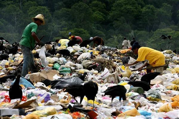 Itabuna Bahia Brazil February 2012 People Seen Turning Garbage Collect — 图库照片