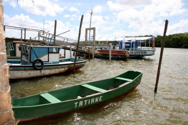 Nova vicosa, Bahia / Brezilya - 2 Mart 2008: Nova Vicosa limanında balıkçı tekneleri durduruldu