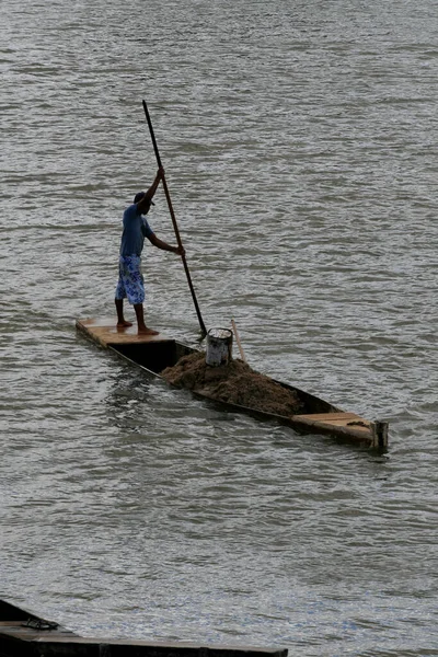 Itamaraju Bahia Brazil September 2008 Boat Seen Transporting Sand Collected — Stock Photo, Image