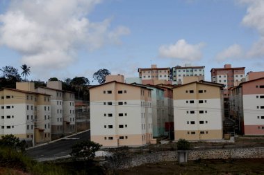 Salvador, Bahia / Brezilya - 7 Şubat 2013: Salvador şehrinde düşük gelirli insanlar için hükümet konut programı hazırladı. * * * Yerel altyazı * *