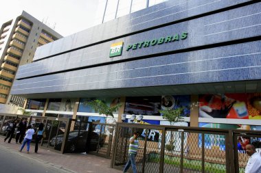 Salvador, Bahia / Brezilya - 10 Ekim 2019: Salvador 'daki Itaigara mahallesindeki Petrobras genel merkez binasının görüntüsü. * * * Yerel altyazı * *