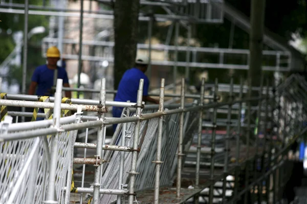 Salvador Bahia Brasil Febrero 2016 Trabajadores Trabajando Para Desmantelar Estructura — Foto de Stock