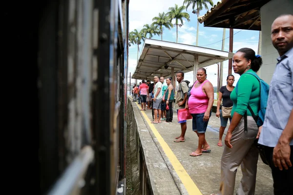 Salvador Bahia Brazil April 2015 Passagerare Ses Vid Slusstationen Förorten — Stockfoto