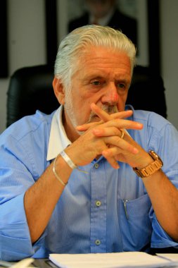 Salvador, Bahia / Brezilya - 27 Aralık 2013: Jaques Wagner, Bahia Valisi, Salvador İdari Merkezi 'nin genel merkezinde görüldü. * * * Yerel altyazı * *