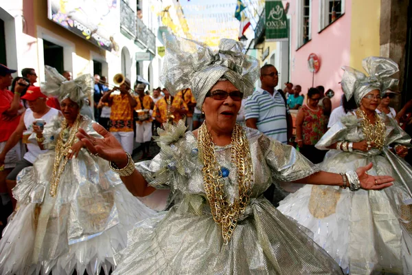 Salvador Bahia Brasil Febrero 2015 Miembros Del Bloque Enchendo Derramando — Foto de Stock