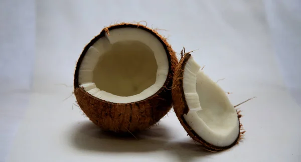 Salvador Bahia Brazil Maja 2020 Połamane Suche Orzechy Kokosowe — Zdjęcie stockowe