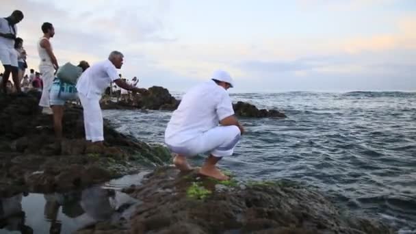 Salvador Bahia Brasil Febrero 2020 Partidarios Simpatizantes Aleatorios Saludan Iemanja — Vídeos de Stock