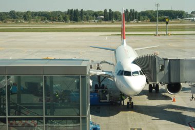 Kyiv - Ukrayna - 05 Eylül 2014 Uçak kalkmaya hazır.