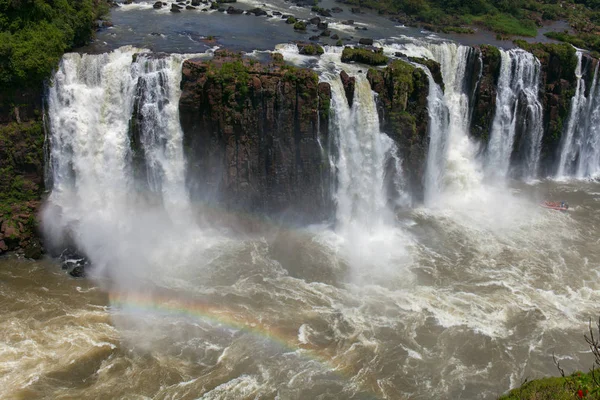 Les grandes chutes d'Iguazu. Merveille naturelle du monde — Photo