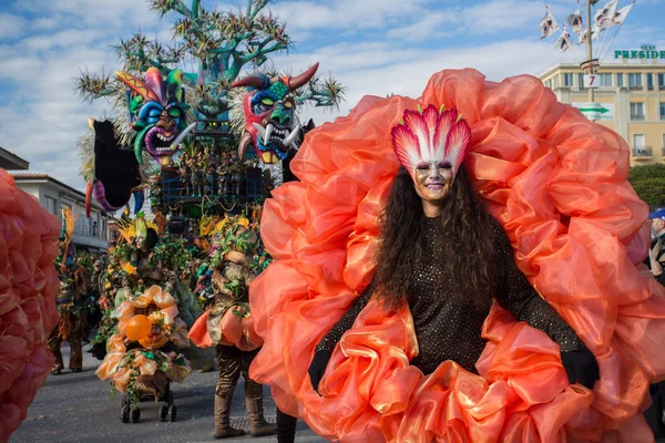 Карнавал в Виареджо — стоковое фото