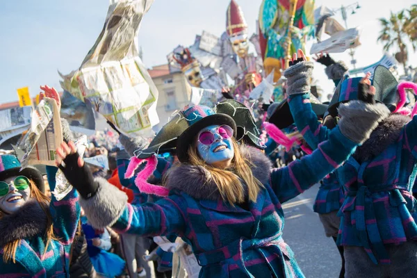 Виарежжио Италия Феб Фестиваль Парад Карнавала Плавает Танцующими Людьми Улицах — стоковое фото