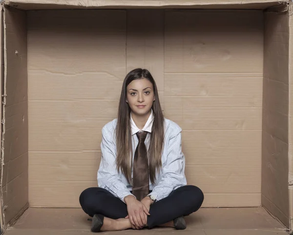 Mujer de negocios roto no tiene trabajo, un estudiante desempleado —  Fotos de Stock