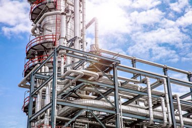 Boru hattı ayrıntıları, Rafineri fabrikası