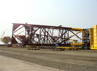 İnşaat sırasında platform donanımı