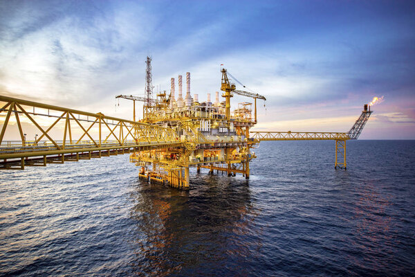 Offshore oil rig platform