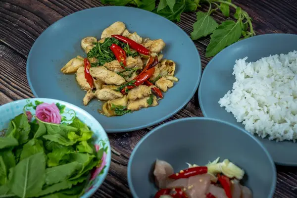 Makanan Tradisional Thailand Rasa Pad Prao Adalah Makanan Terkenal Dari — Stok Foto