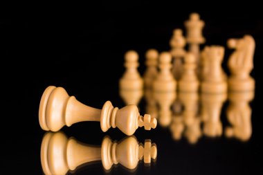 Bir ayna fotoğrafı satranç