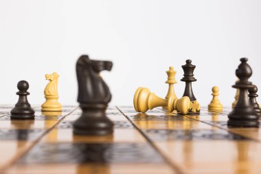 Satranç satranç tahtasında fotoğrafı ....