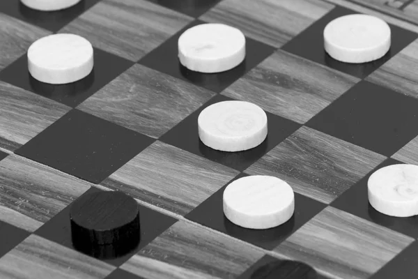 Queens Panie gra sfotografowane na szachownicy — Zdjęcie stockowe