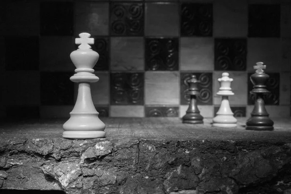 Σκάκι φωτογραφήθηκε σε μια σκακιέρα — Φωτογραφία Αρχείου